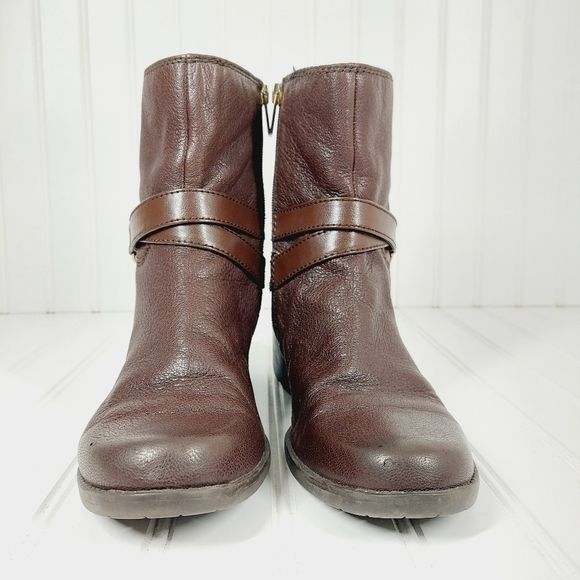 Ann Klein AkLoraine Leather Upper buckle Ankle Boots A958 - Picture 3 of 11
